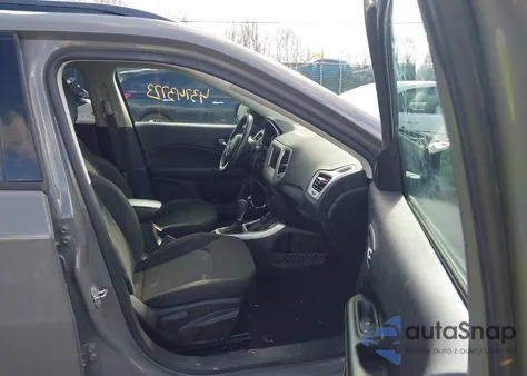 2019 Jeep Compass Upland Edition 4X4 из США, поврежденный, VIN 3C4NJDAB2KT695954